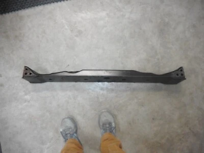 Nissan Armada Le 2007 transmisión travesaño Foto 1 de 4