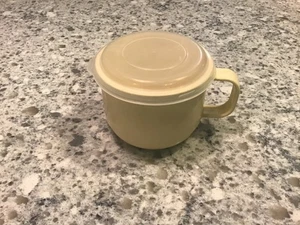 Rubbermaid Heatables Microwave 1 Cup Mug Almond #5520 soup ~ coffee - Picture 1 of 3