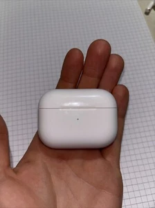 Custodia di ricarica AirPods pro - Foto 1 di 5