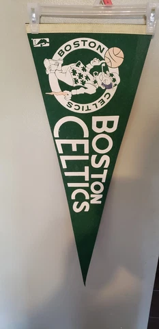 BOSTON CELTICS  RETRO NBA VINTAGE FELT PENNANT 12X30 INCHES Cover