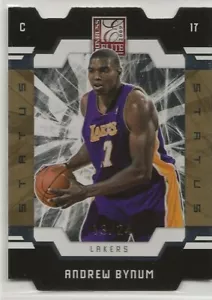 Andrew Bynum 2009 troquelado Elite Status #51 13/24 (LA Lakers) casi nuevo como nuevo - Imagen 1 de 3