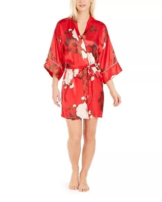 Linea Donatella Rojo Kara Estampado Floral Satinado Envolvente Bata y Slip Set Talla Mediana Foto 1 de 4