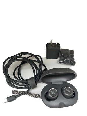 Bang & Olufsen Beoplay E8 In-Ear Wireless Earphones - Image 1 of 4