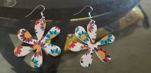 Faux Leather Dangle Earrings (new) COLORFUL FLOWER #76 - Picture 1 of 1