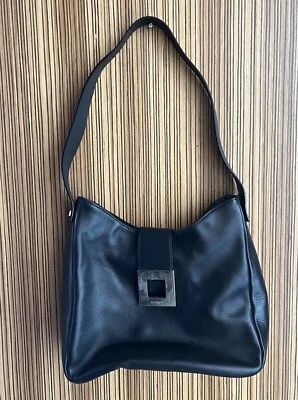 Bolsa de ombro de couro preta GENNY feita na Itália - Imagem 1 de 4