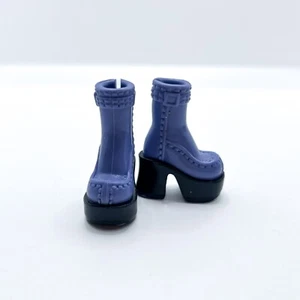 2004 Barbie Fashion Show Teresa Doll Shoes Boots G3675 (CA) - Picture 1 of 5