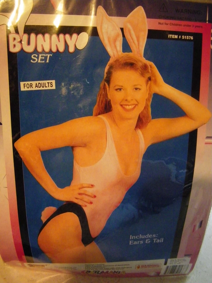 Conjunto de diadema y cola con orejas de conejo - Disfraz peludo blanco de Forum Nuevo en empaque Foto 1 de 3