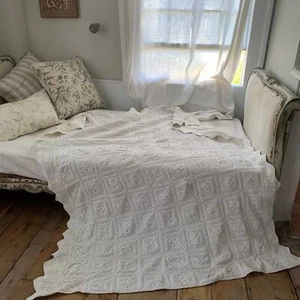¿Tejido de ganchillo de algodón blanco vintage?? Manta Cobertor Francés Estampado Floral - Imagen 1 de 10