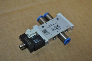 Festo Solenoid Valve VUVG-L10-M52-RT-M5-1P3 - Picture 1 of 8