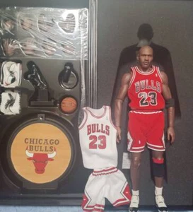 1/6 Enterbay Michael Jordan action figure uniform x 2 with home uniform ENTERBAY - Picture 1 of 3