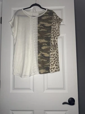 7th Ray Manga Corta XL Blanco Y Verde Marrón Animal Y Camuflaje Con Encaje Nuevo Con Etiquetas  Foto 1 de 2