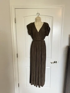 Soft Surroundings Brown Pleated V Neck Short Sleeve Midi Dress Size Medium - Picture 1 of 3