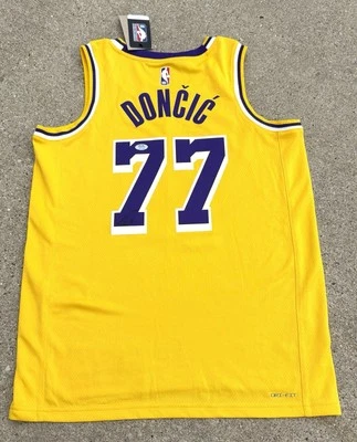 LUKA DONCIC SIGNED Lakers Swingman Jersey PSA/DNA AUTHENTICATION - Image 1 of 4