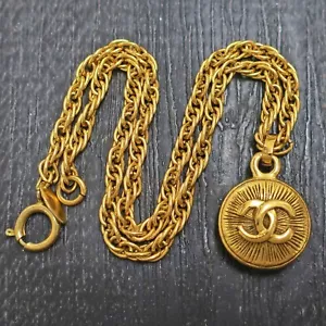 CHANEL Gold Plated CC Logos Round Vintage Chain Necklace Pendant #811c Rise-on - Picture 1 of 5