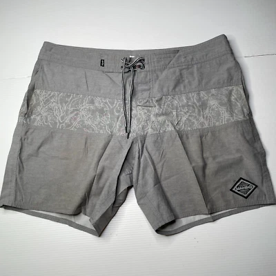 Pantalones Cortos de Tabla Mambo a Rayas para Hombres Talla 36 Cintura Gris Estilo Informal Playa Surf Fit Foto 1 de 4