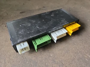 MÓDULO DE CONTROL BÁSICO BMW E34 SERIE 5 ORIGINAL USADO Módulo General - Imagen 1 de 4