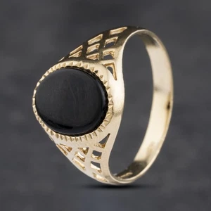 Second Hand 9ct Yellow Gold Onyx Oval With Cut Out Shoulders Signet Ring 4134... - Picture 1 of 2