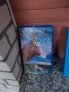 Dinosaurier, ein Walt Disney VHS Film - Bild 1 von 1