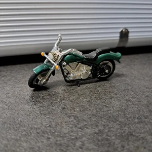 Moto Siku Modelo 1369 Cruiser Verde Z6 - Imagen 1 de 6