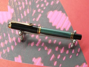 Der kleinste Pelikan Souverän M 300 Kolbenfüller grün-gestreift 14 K Goldfeder - Bild 1 von 8