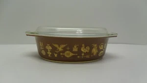 Vintage Pyrex frühe amerikanische 2,5 Quart Auflaufform mit Deckel 045 - Bild 1 von 6