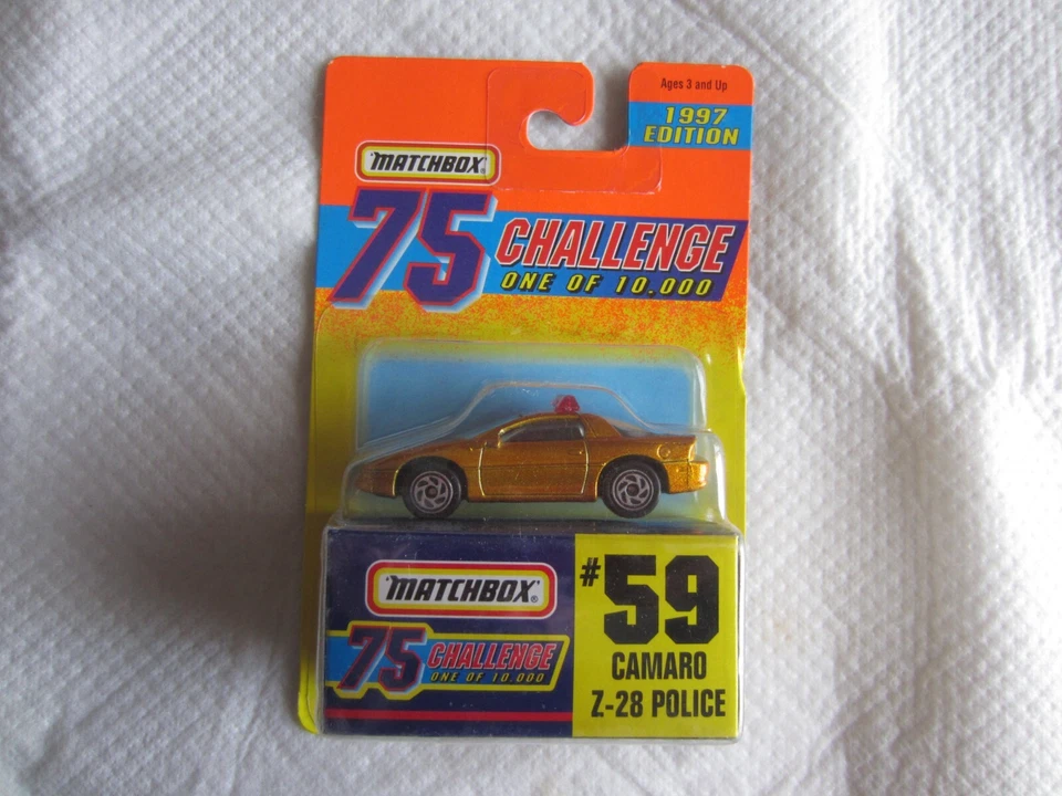 Matchbox MB 17 Ferrari 456 GT Gold 75 Challenge 1997 MINT on Card