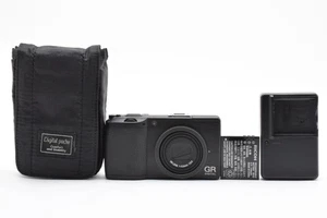 Ricoh GR Digital II kompakte Digitalkamera 6617 Auslösungen mit Akkupack - Bild 1 von 12