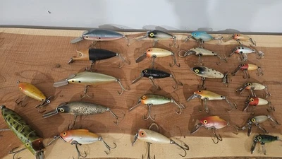 Lote de 24 señuelos de pesca de madera vintage. Woods Mfg. Co. El Dorado Arkansas Foto 1 de 4
