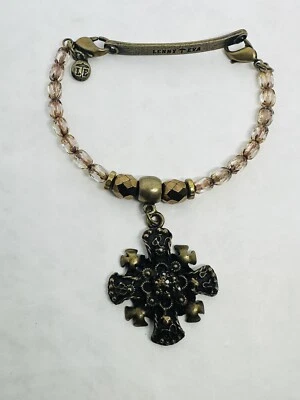 Pulsera de alambre con cuentas rubor con cierres de latón y cruz celta firmada por Lenny & Eva Foto 1 de 4