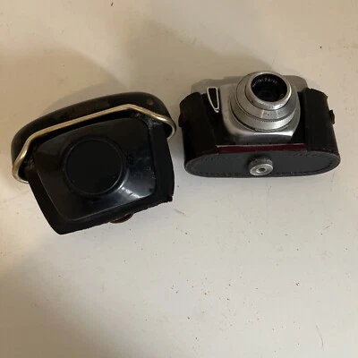 Beirette vintage film camera in original case. FREE TRACKED COURIER - R1A - Image 1 of 4