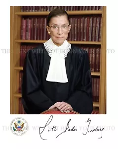 AUTÓGRAFO RUTH BADER GINSBURG FIRMADO 8x10 FOTO RPT JUSTICIA SUPREMA DE ESTADOS UNIDOS - Imagen 1 de 1