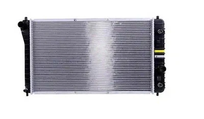 Radiador Carquest 431404 - Se adapta a Chrysler Town & Country / Voyager (2001-2003) Foto 1 de 4