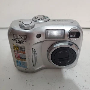 Nikon COOLPIX 2100 2.0MP Digital Camera Silver FOR PARTS - Picture 1 of 10
