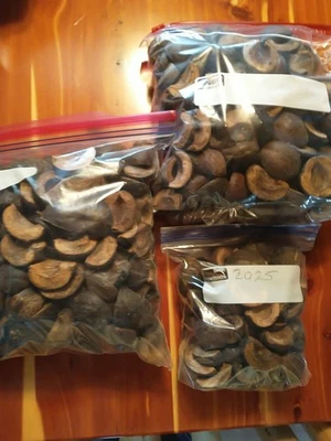 Cáscaras de nuez de nogal Shagbark 2025 para parrillas de ahumador limpias y secas 5 libras Foto 1 de 4