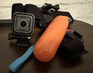 Actioncam GoPro Hero 5 Session, superklein, mit Zubehörpaket - Bild 1 von 3