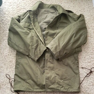 Vintage Slowakische Militärjacke Trenchcoat, olivgrün, Zekon Michalovce, Gr. XL - Bild 1 von 6