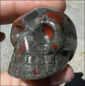 Hummingbird Agate CRYSTAL SKULL - Clarity, Self-Healing - Picture 1 of 12
