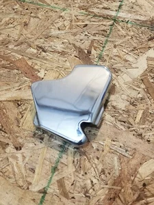 #206 1992-05 SUZUKI INTRUDER 800 VS800GL REAR BRAKE RESERVOIR COVER GUARD 93 94 - Picture 1 of 4