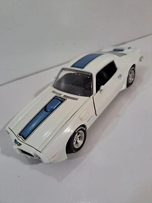 Johnny Lightning 1:24 Die Cast 1970 Pontiac Firebird Trans AM Muscle Car (Error) - Image 1 of 4