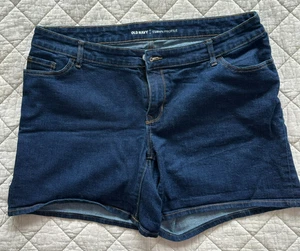 Old Navy Women's Curvy Profile Dark Wash Hemmed Blue Denim Jean Shorts Size 18 - Picture 1 of 4
