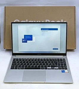 Samsung NP750XDA – 15.6" Boxed Laptop - Picture 1 of 6