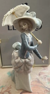 Lladro 5687 Afternoon Stroll RETIRED! Mint Condition! Original Grey Box! Rare! - Foto 1 di 12