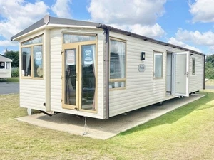 CHEAP STATIC CARAVAN FOR SALE IN SUFFOLK/NORFOLK - Picture 1 of 14