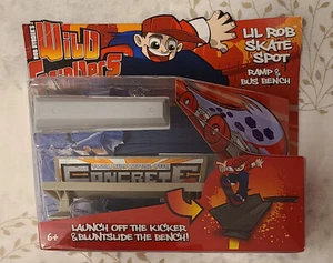 Wild Grinders Lil Rob Skate Spot With Ramp & Bus Bench. For Ages 6 And Over New - Picture 1 of 7