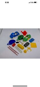 VINTAGE PLASTIC TOYS PARTS LOT BANNER WANNA TOYS IDEAL TRAILERS WHEELS CAR