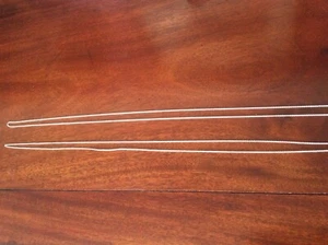 ZWEI LANGE SILBERKETTEN JEDE KETTE 65 ZOLL LANG IDEAL FÜR DIE SCHMUCKHERSTELLUNG - Bild 1 von 3