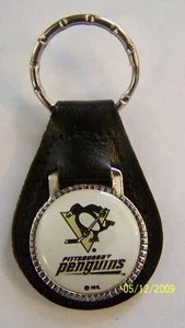 PITTSBURGH PENGUINS LEATHER KEY CHAIN - Picture 1 of 1