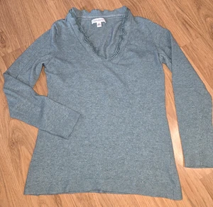 Banana Republic Sage Green Italian Yarn Ruffle V-Neck Sweater Size Medium - Picture 1 of 7