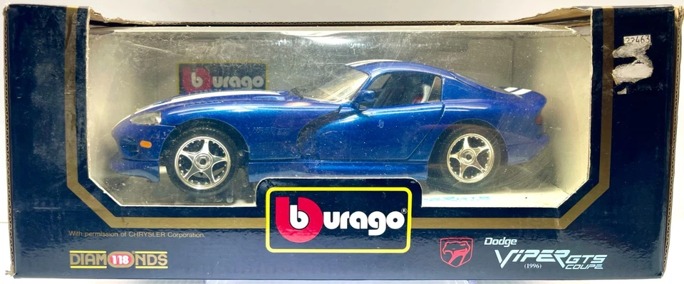 Burago 1996 Dodge Viper GTS Coupe Diecast Car 1 18