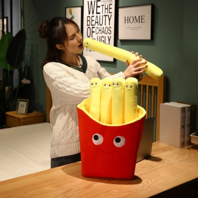 Almohada de felpa de papas fritas lindo peluche de comida lindo juguete francés decoración del hogar regalo para niños Foto 1 de 4